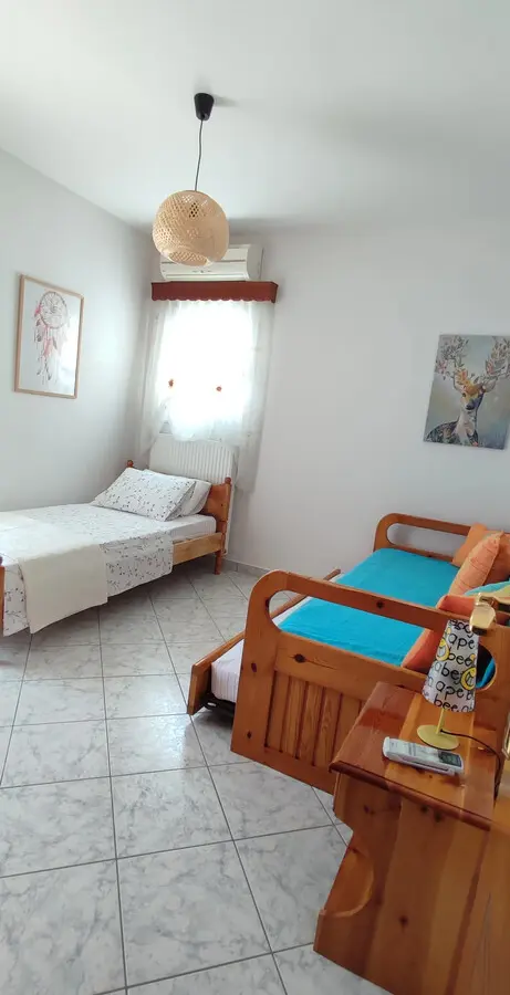 5-bedroom Detached House In Loutraki-perachora, Greece (225 M²)