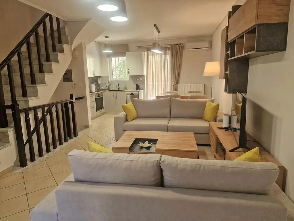 Maisonette Of 105 M² In Attica