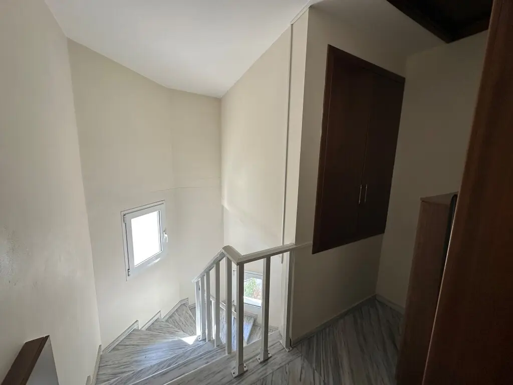 Flat Of 200 M² In The Suburbs Of Thessaloniki