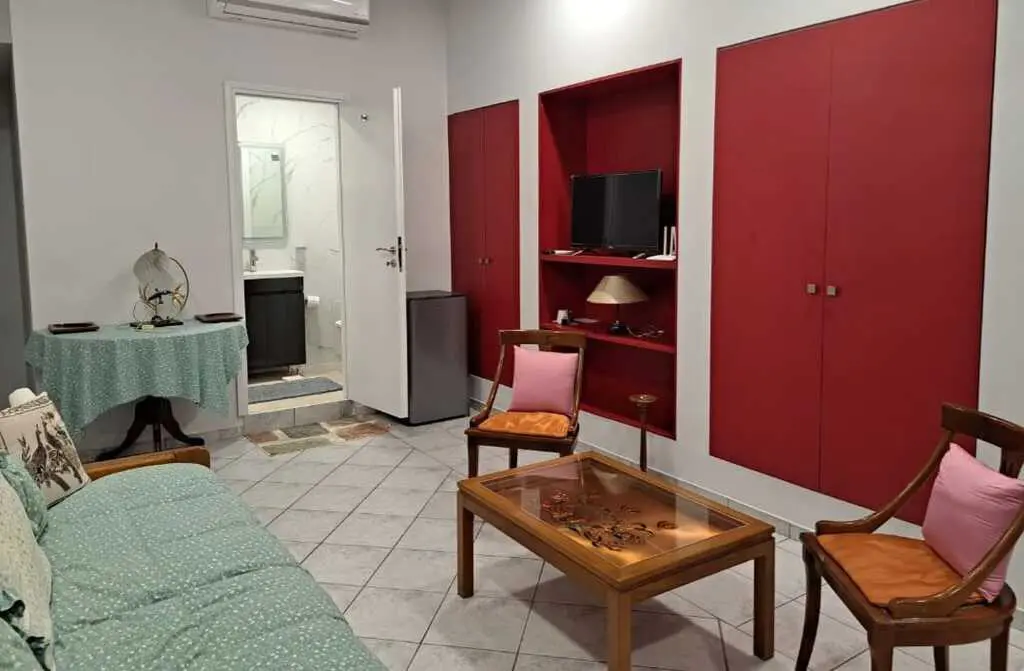 Flat Of 124 M² In Athens