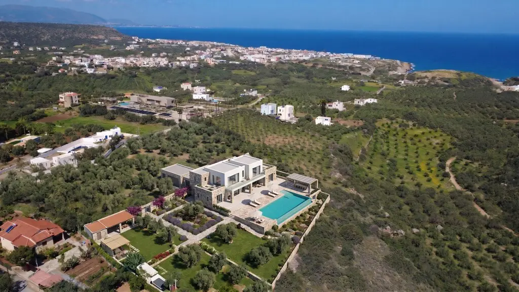 Land Of 4460 M² In Crete