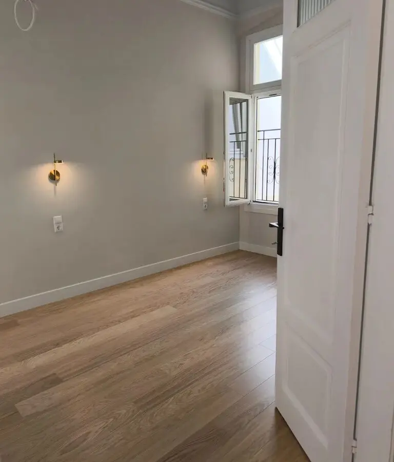 2-bedroom Flat In Center Of Thessaloniki, Greece (78 M²)