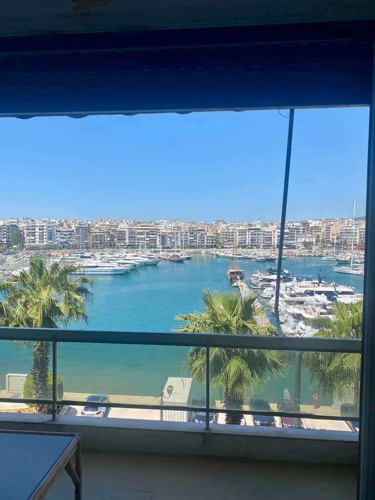 Flat Of 105 M² In Athens