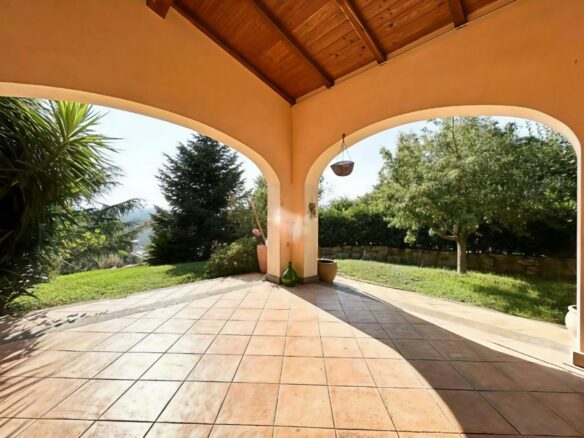 Stunning Semi-detached Villa In Colle Diana (sutri)