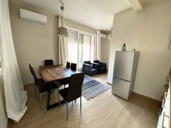 Flat Of 100 M² In Athens