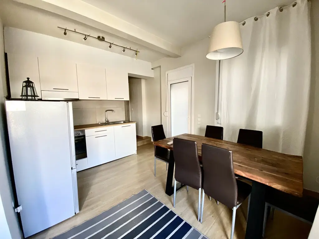 Flat Of 100 M² In Athens