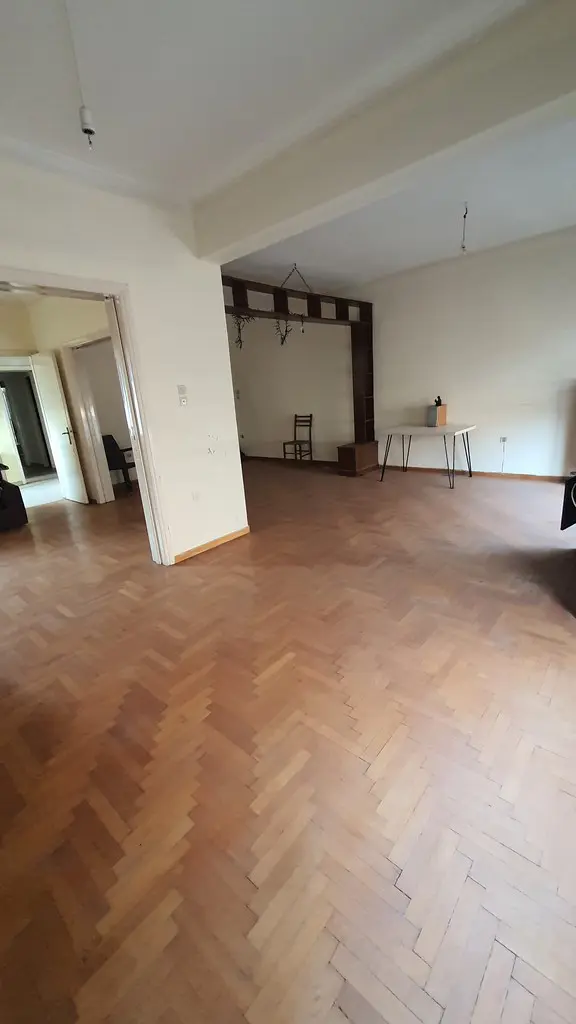 Flat Of 120 M² In Athens