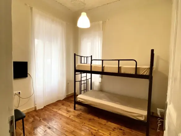 2-bedroom Flat In Attiki, Greece (80 M²)