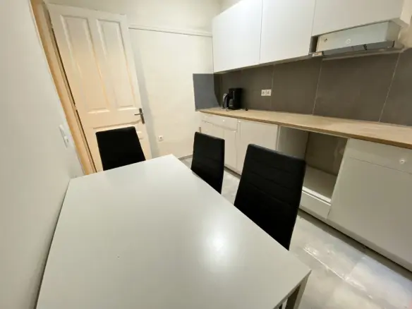 Flat Of 80 M² In Athens