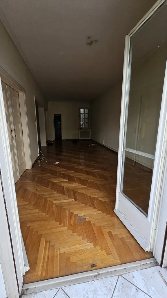 Flat Of 144 M² In Athens