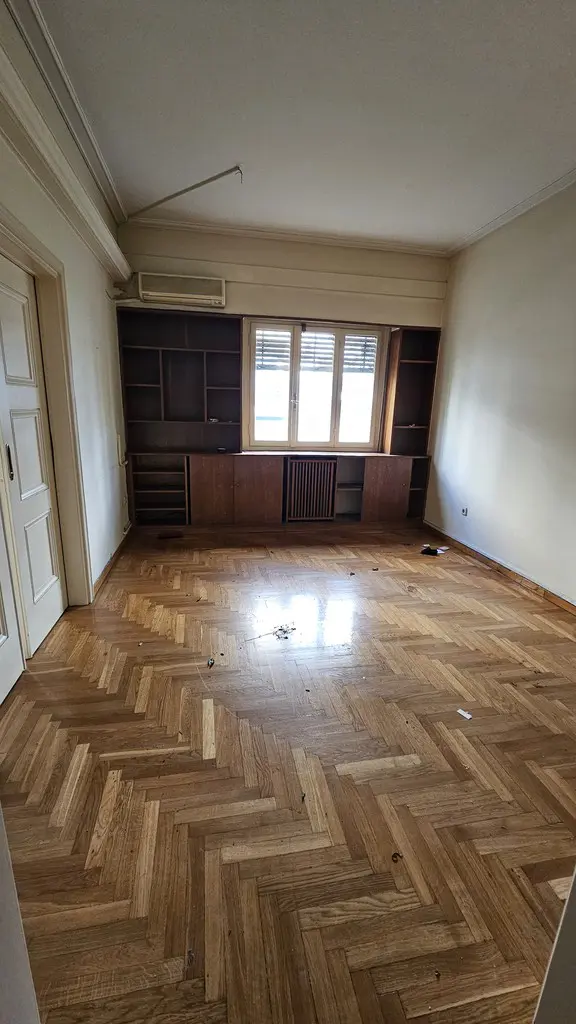 Flat Of 144 M² In Athens