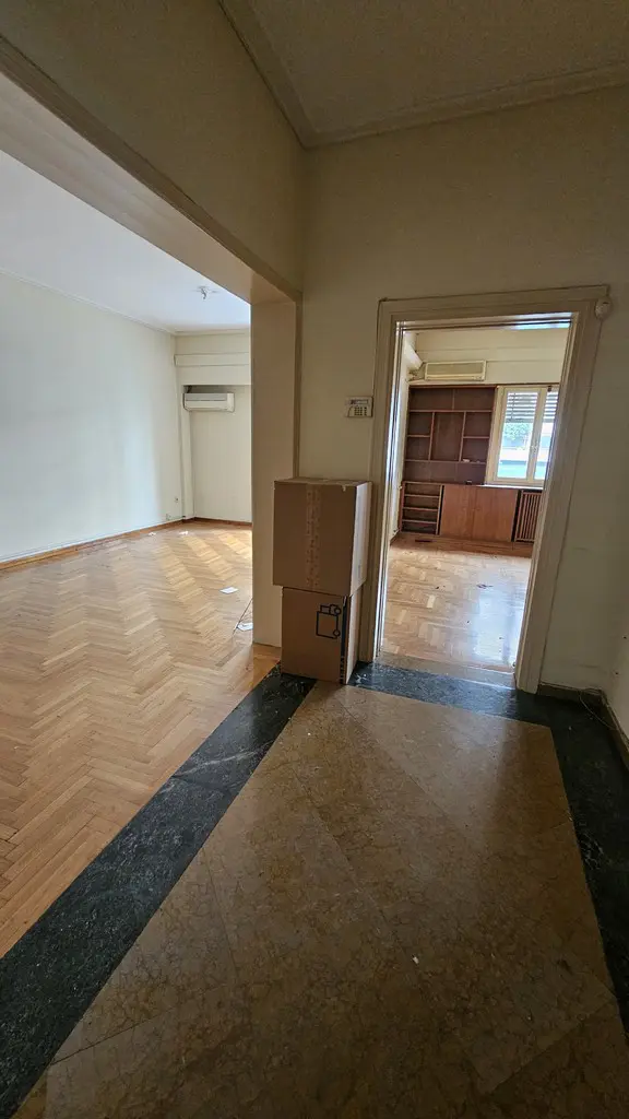 Flat Of 144 M² In Athens