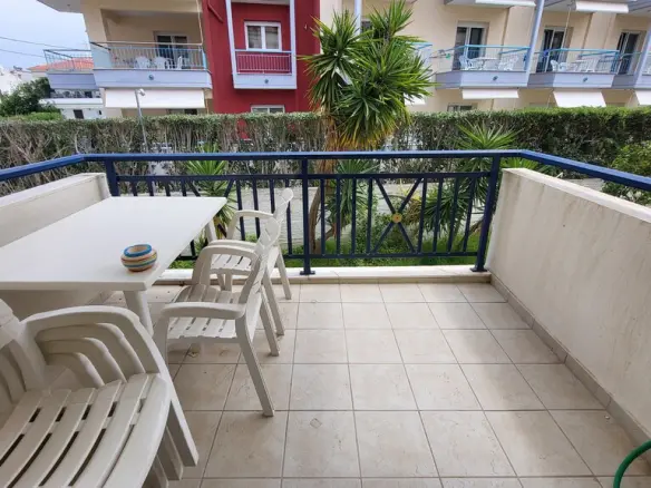 2-bedroom Flat In Kassandra, Greece (66 M²)