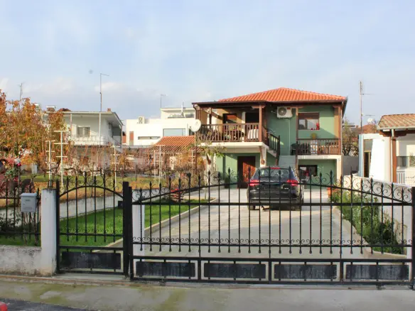 Detached House Of 120 M² On The Olympic Coast