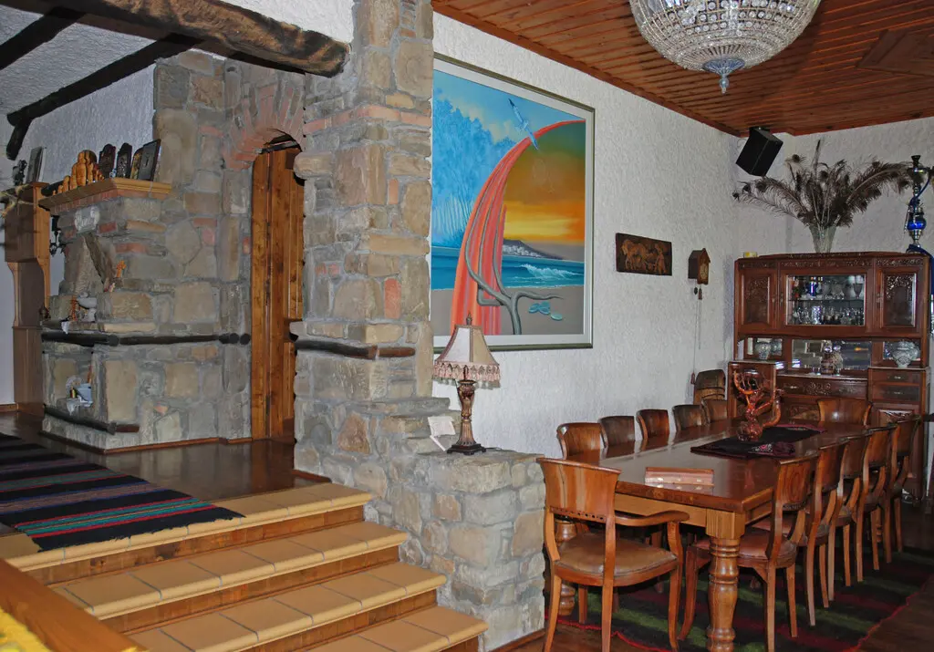 Detached House Of 285 M² In Olympic Coast