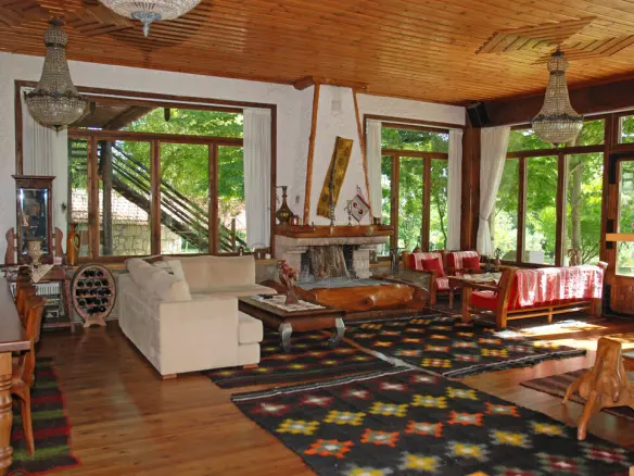 5-bedroom Detached House In Korinos, Greece (285 M²)