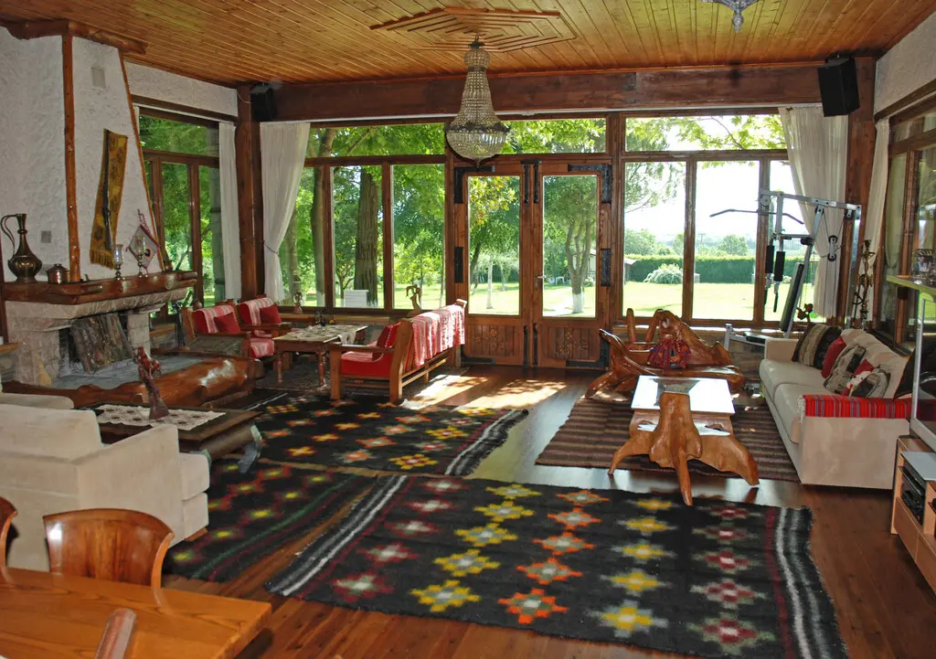 Detached House Of 285 M² In Olympic Coast