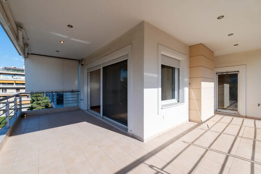 Maisonette Of 204 M² In Athens