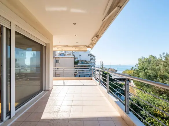 Maisonette Of 204 M² In Athens