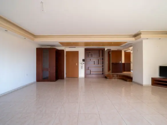 4-bedroom Maisonette In Alimos, Greece (204 M²)