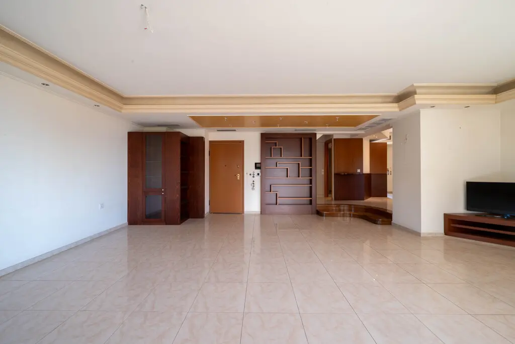 Maisonette Of 204 M² In Athens