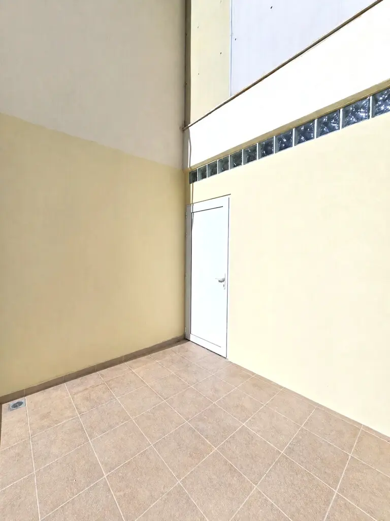 Flat Of 79 M² In Athens