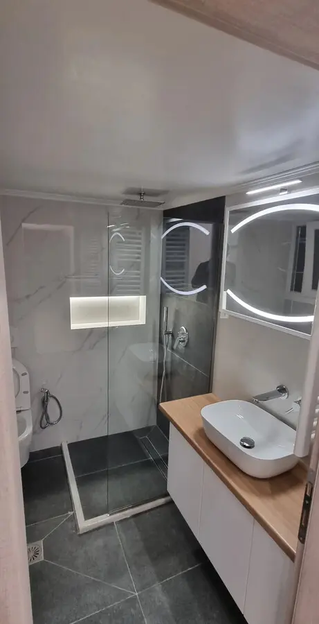 2-bedroom Flat In Kipseli, Greece (78 M²)