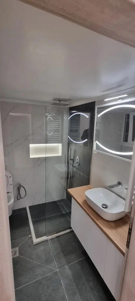 2-bedroom Flat In Kipseli, Greece (78 M²)