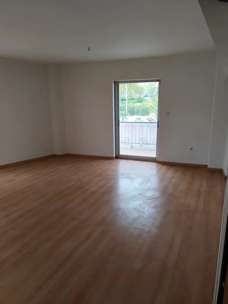 Flat Of 100 M² In Athens