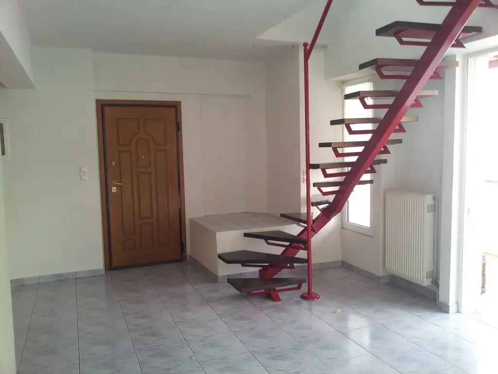 Maisonette Of 100 M² In Athens