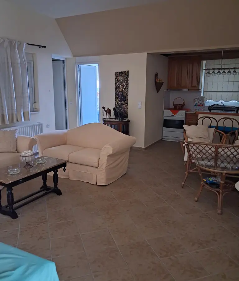 3-bedroom Detached House In Loutraki-perachora, Greece (160 M²)
