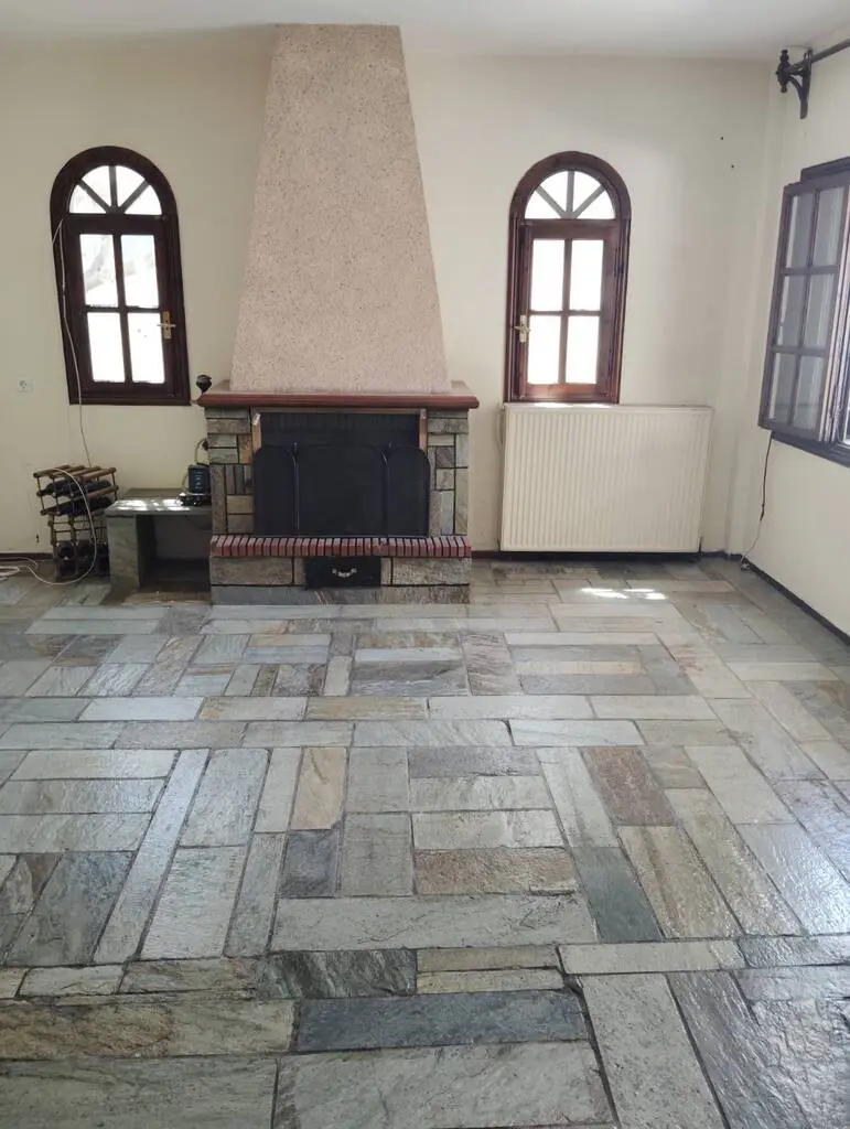 Duplex Of 180 M² In Thessaloniki