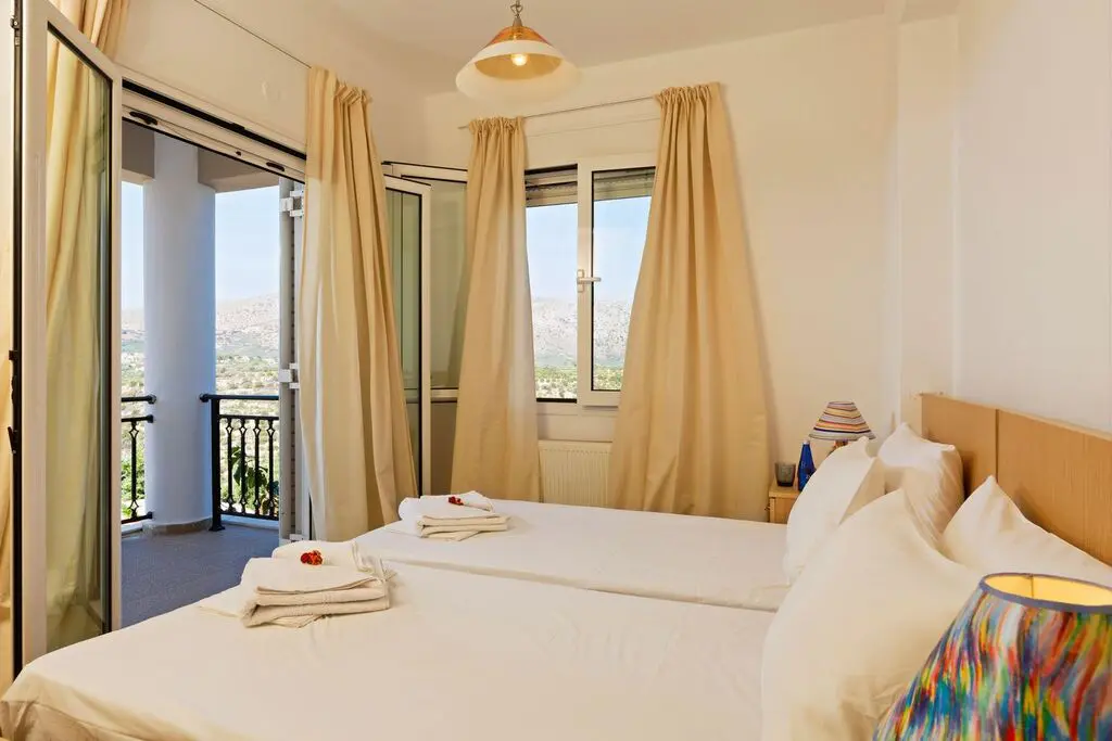 Villa Of 250 M² In Crete