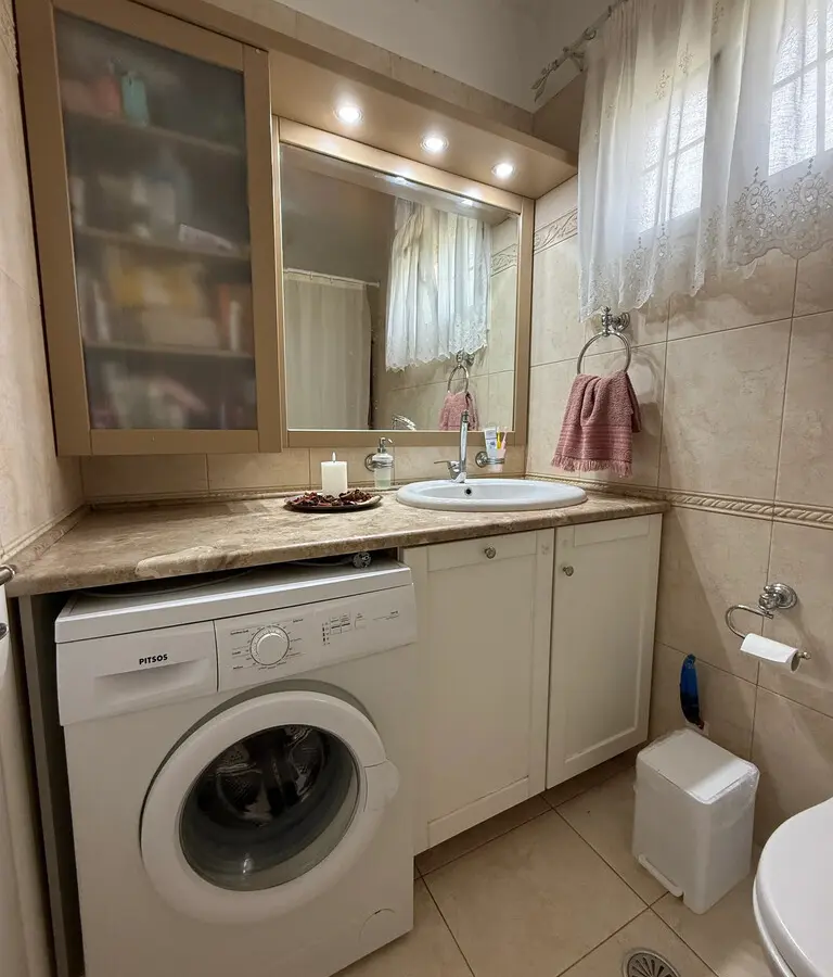 2-bedroom Maisonette In Amarinthos, Greece (145 M²)