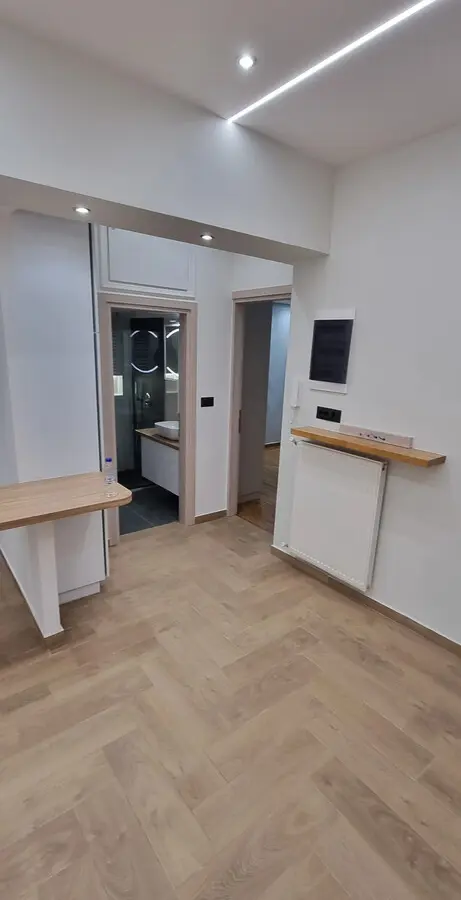 2-bedroom Flat In Kipseli, Greece (78 M²)