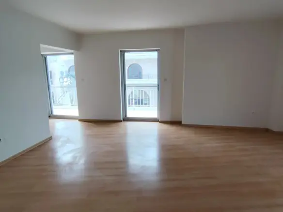 2-bedroom Flat In Petroupoli, Greece (100 M²)
