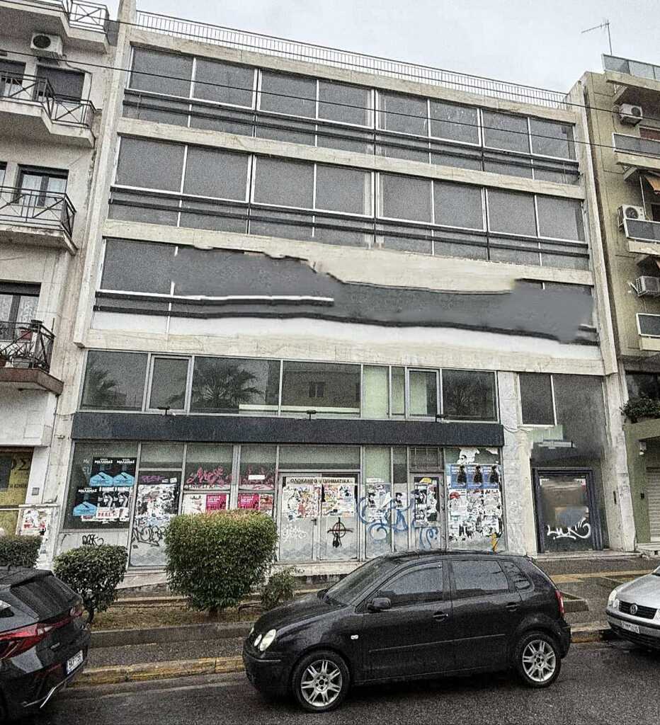 Building Of 1100 M² In Athens