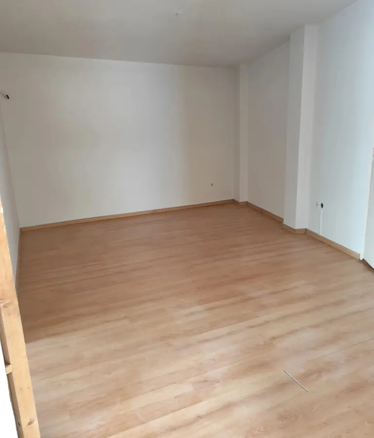 2-bedroom Flat In Petroupoli, Greece (100 M²)