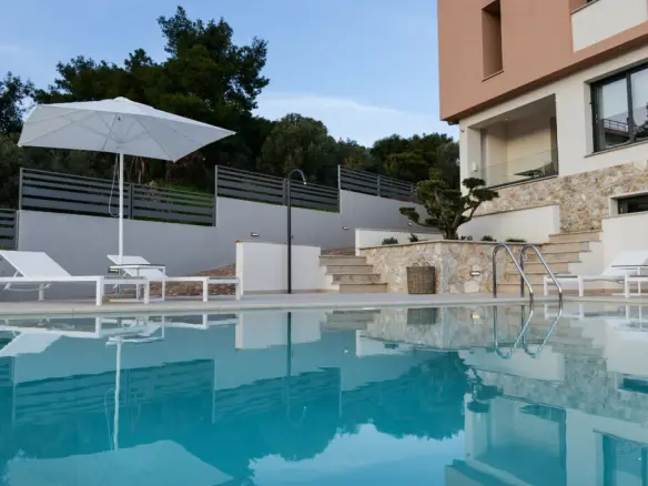Complex In Kavala, Greece (510 M²)