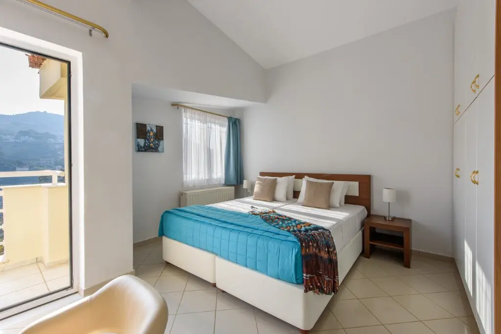 Villa Of 413 M² In Crete