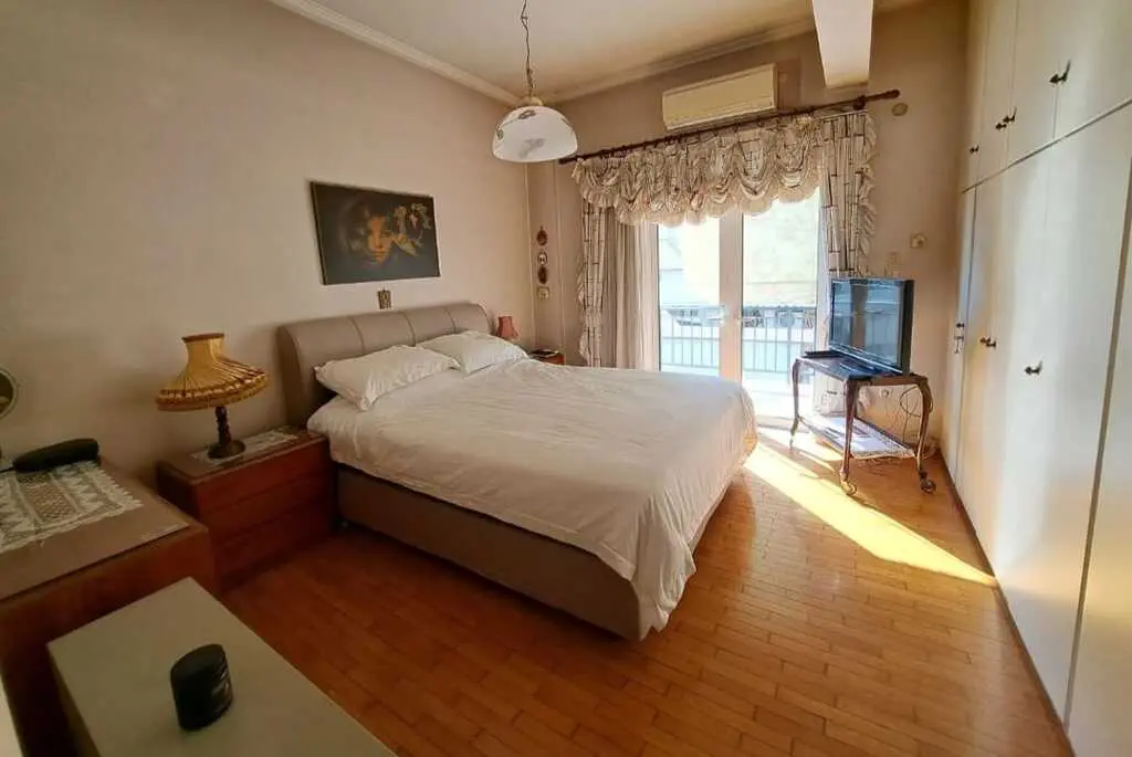 Flat Of 124 M² In Athens