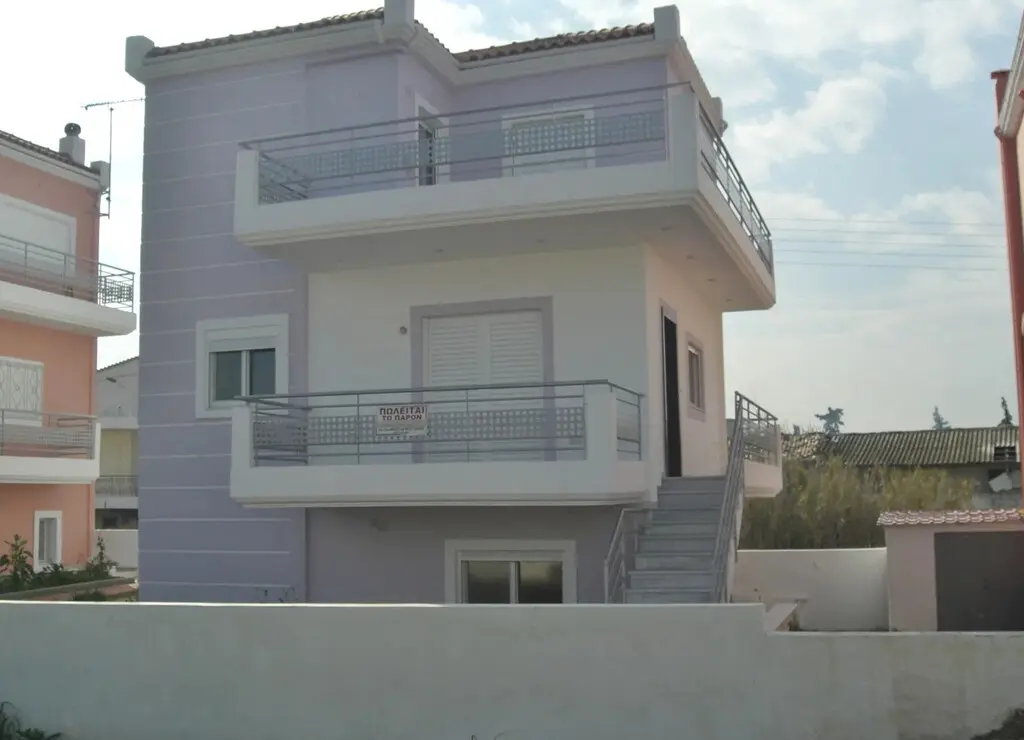 Maisonette Of 145 M² In Peloponnese