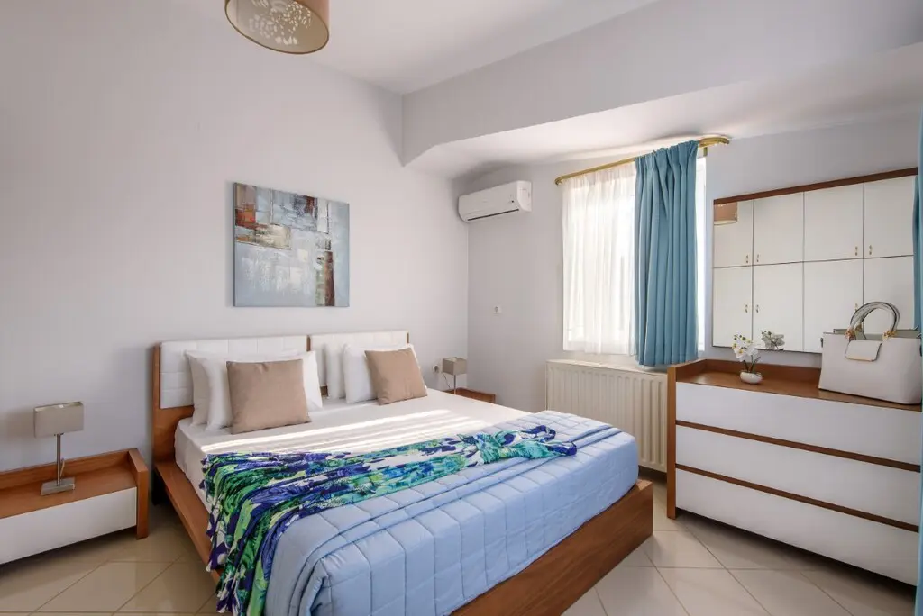 Villa Of 413 M² In Crete