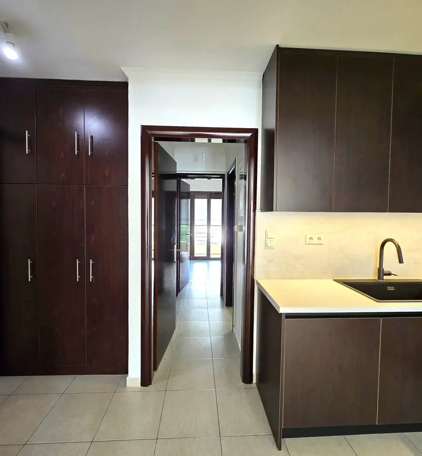 2-bedroom Flat In Perama, Greece (79 M²)