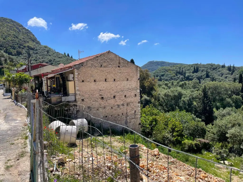 Land Of 710 M² In Corfu