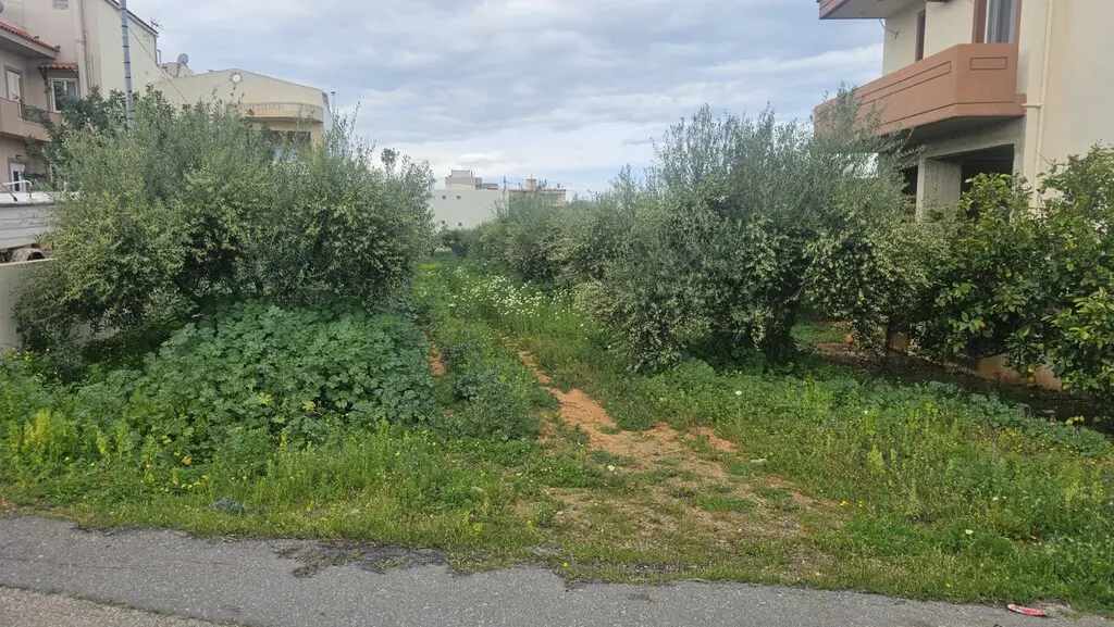 Land Of 1052 M² In Crete