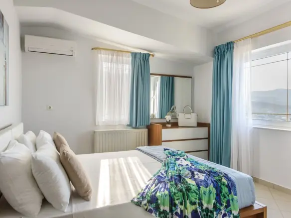 5-bedroom Villa In Gazi, Greece (413 M²)