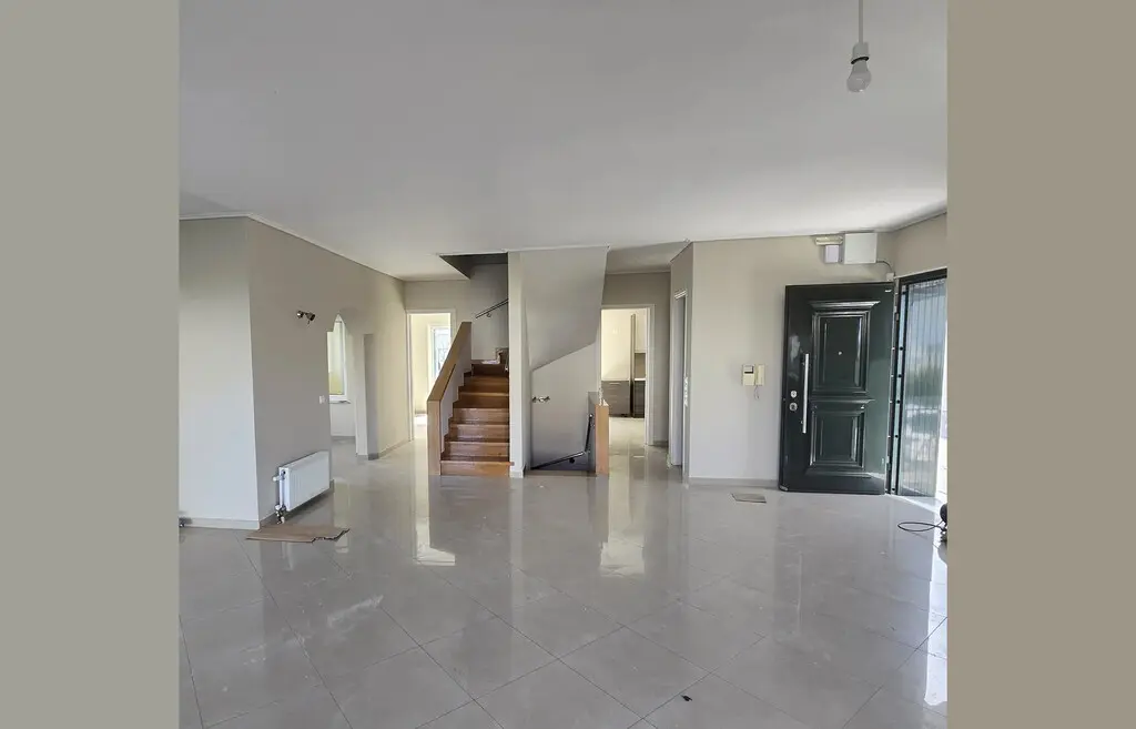 Detached House Of 380 M² In Attica
