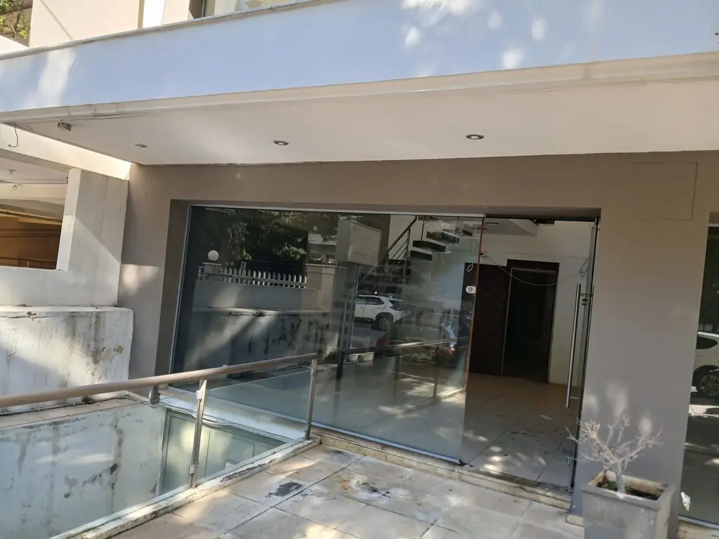 Commercial Property Of 477 M² In Athens