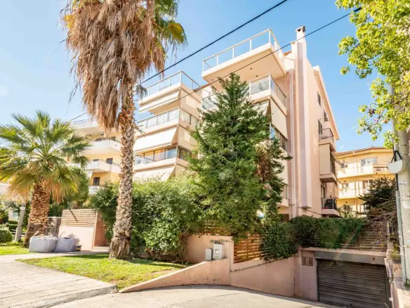 Maisonette Of 169 M² In Athens